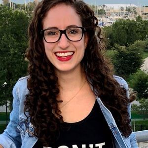 Meet your Posher, Alyssa